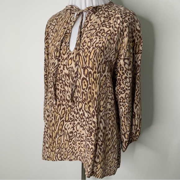Tucker Women's Leopard Print Long Sleeve 100% Silk Blouse Size Small - Picture 3 of 14